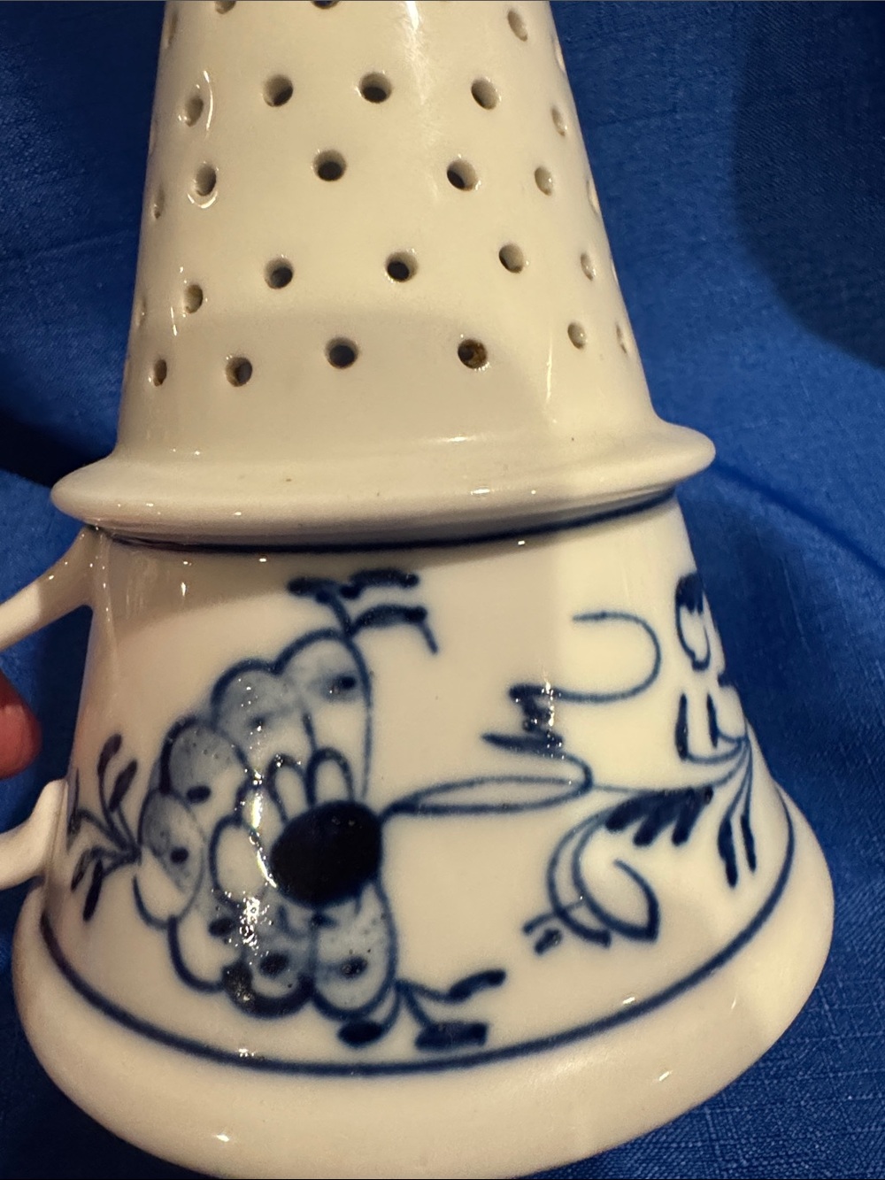 Vintage Porcelain Strainer / Funnel - White with Cobalt Blue Floral Motif - Picture 5 of 8